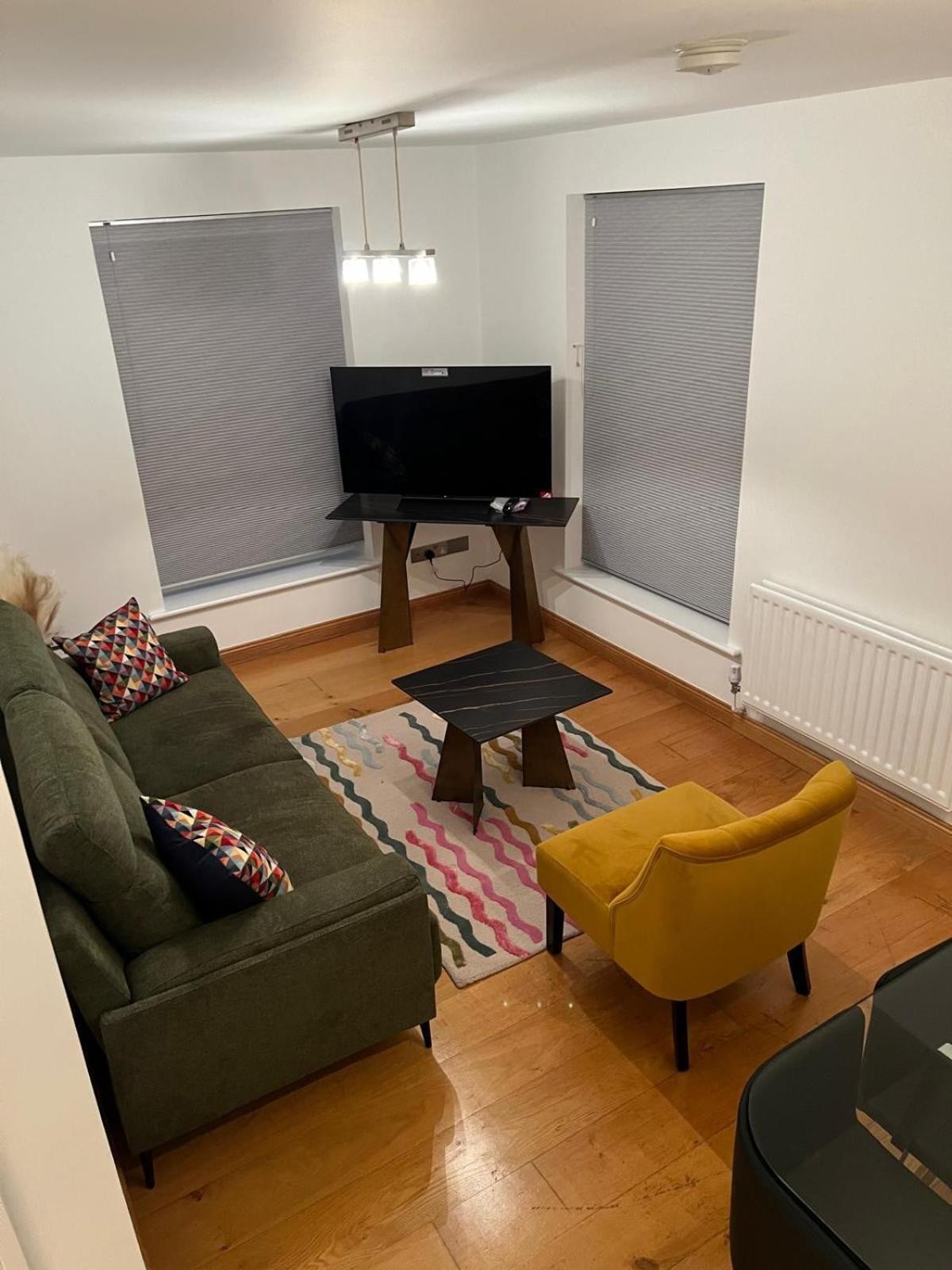 Luxurious 2 Bedroom Flat Britannia Village Appartamento *